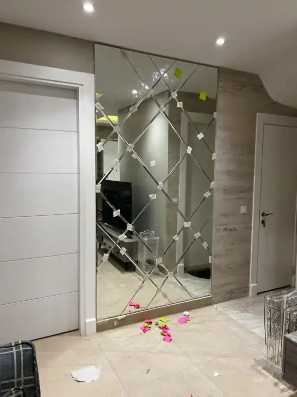 مرايا المداخل الكبيرة ذوات الأقواس (Arched Mirrors) لتعزيز فخامة المدخل