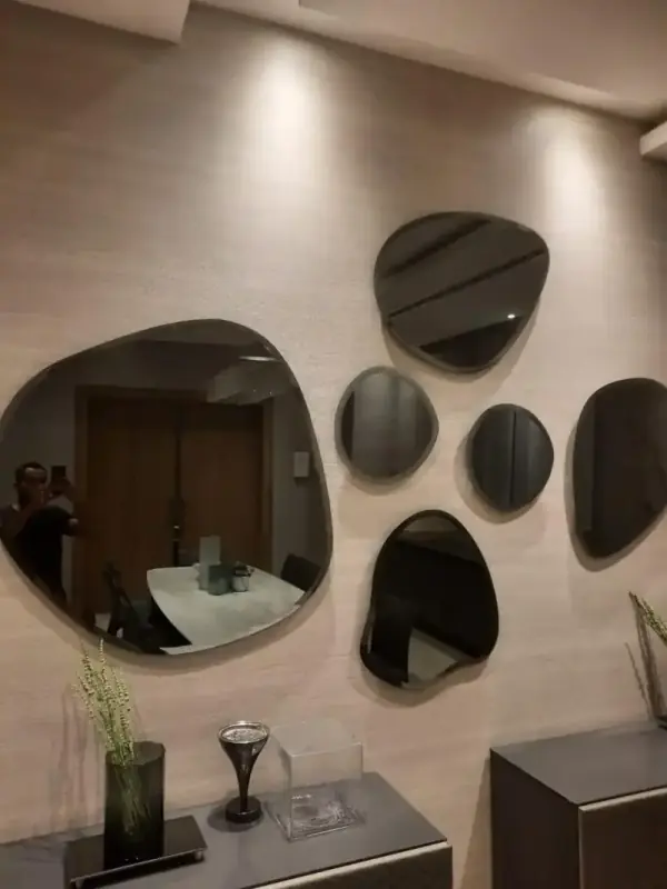 هل زجاج السيكوريت ينكسر فجأة (الانكسار الذاتي) وما هو الحل لتفاديه؟